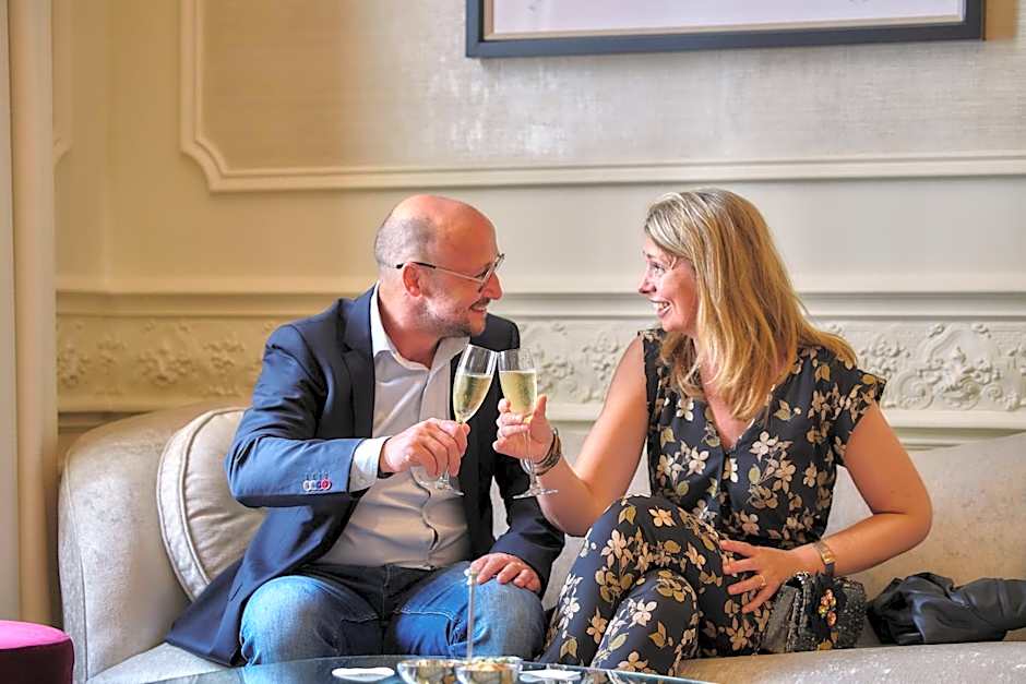 Dukes' Arches Brugge Adults only