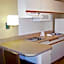 Extended Stay America Select Suites - Chicago - Westmont - Oak Brook