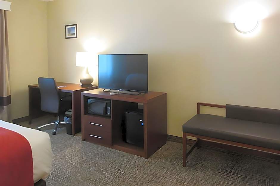 Comfort Inn & Suites