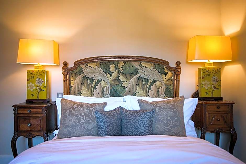 Grays Court Hotel
