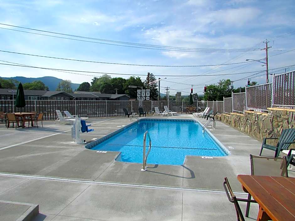 The Lake George Inn