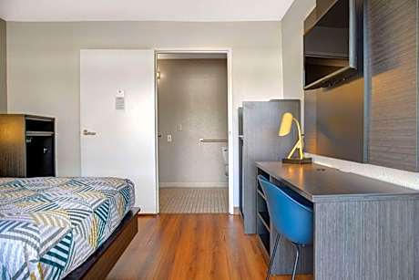Double Room - Disability Access - Non-Smoking