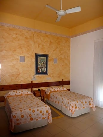 Twin Room with Extra Bed