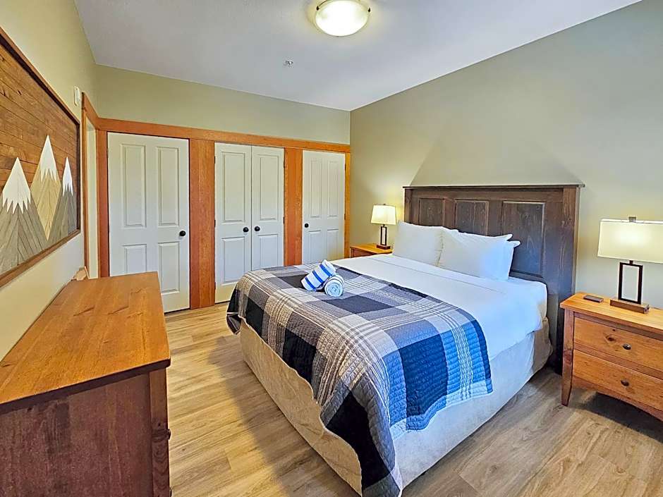 Timberline Lodges by Fernie Lodging Co