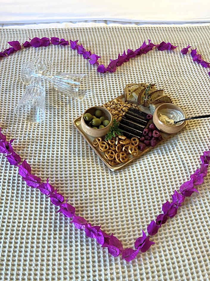 Ethos Vegan Suites Fira, Santorini