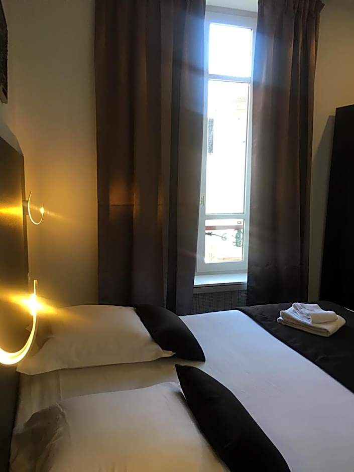 Hôtel Le Biarritz - Vichy