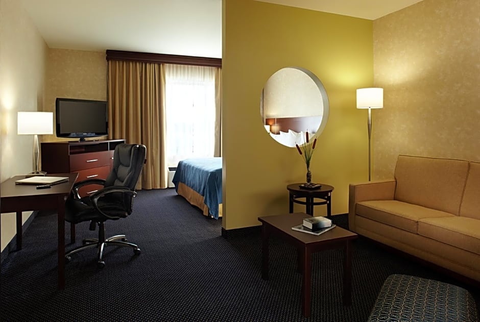 Quality Inn & Suites