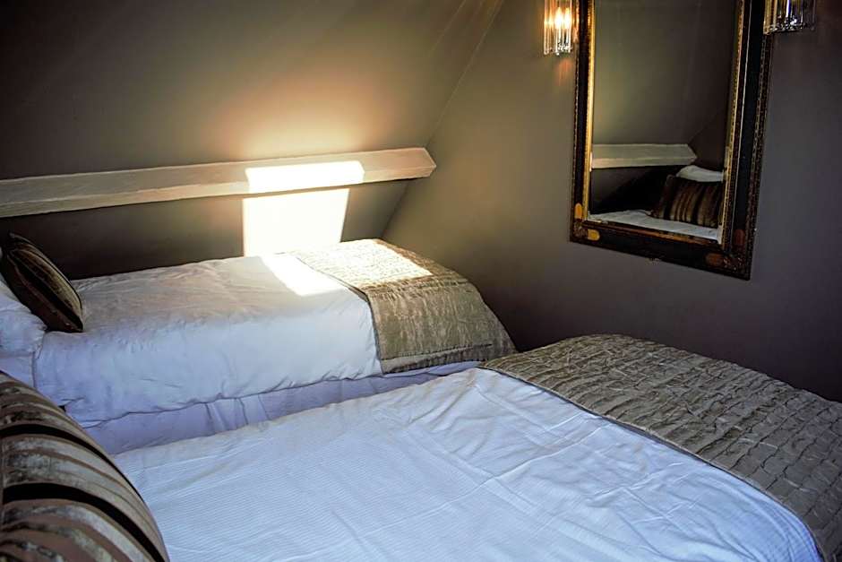 White Horse & Griffin