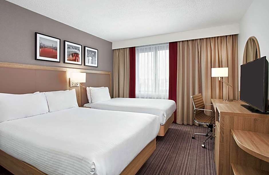 Hilton Garden Inn Dublin Custom House