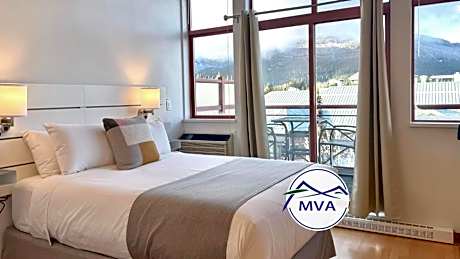 Alpenglow Lodge Rainbow Look Out Studio by MVA