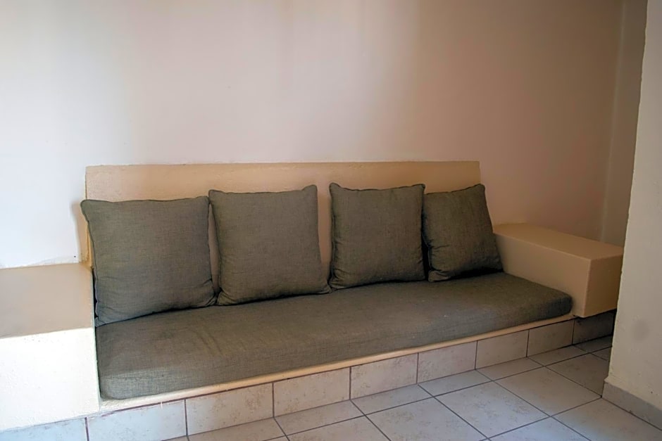 Isabel Suites