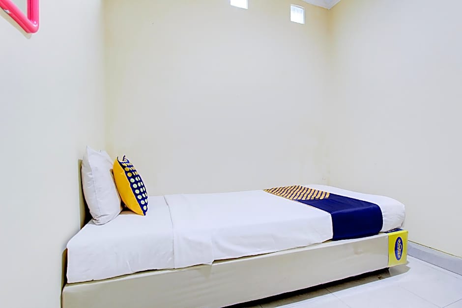 Hotel O Kenzie Bunkbed Syariah