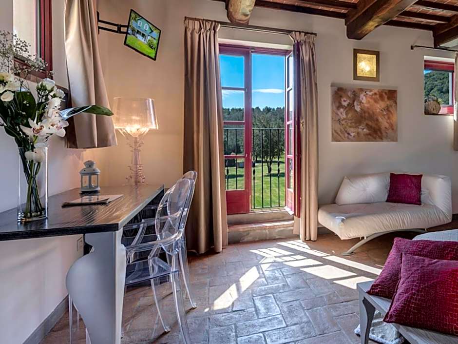 Hotel Casolare Le Terre Rosse