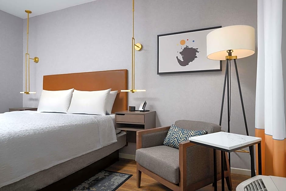 Hampton Inn & Suites Huntsville Downtown, Al