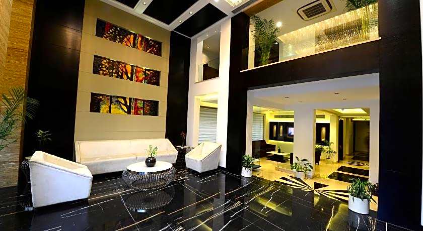 Chanchal Deluxe Hotel