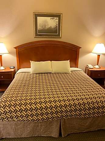 King Room - Non-Smoking