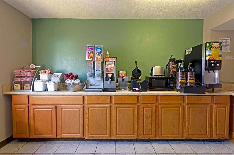 Super 8 by Wyndham Richmond Midlothian Turnpike