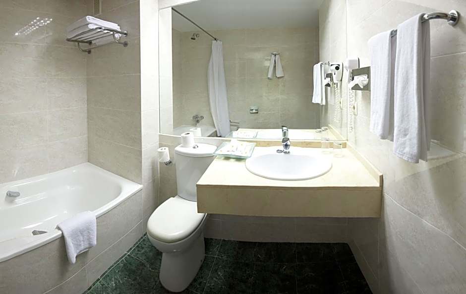 BQ Andalucia Beach Hotel