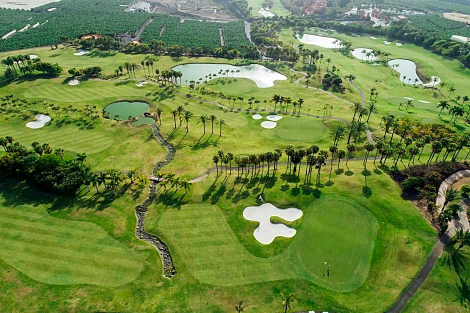 Las Terrazas de Abama Suites