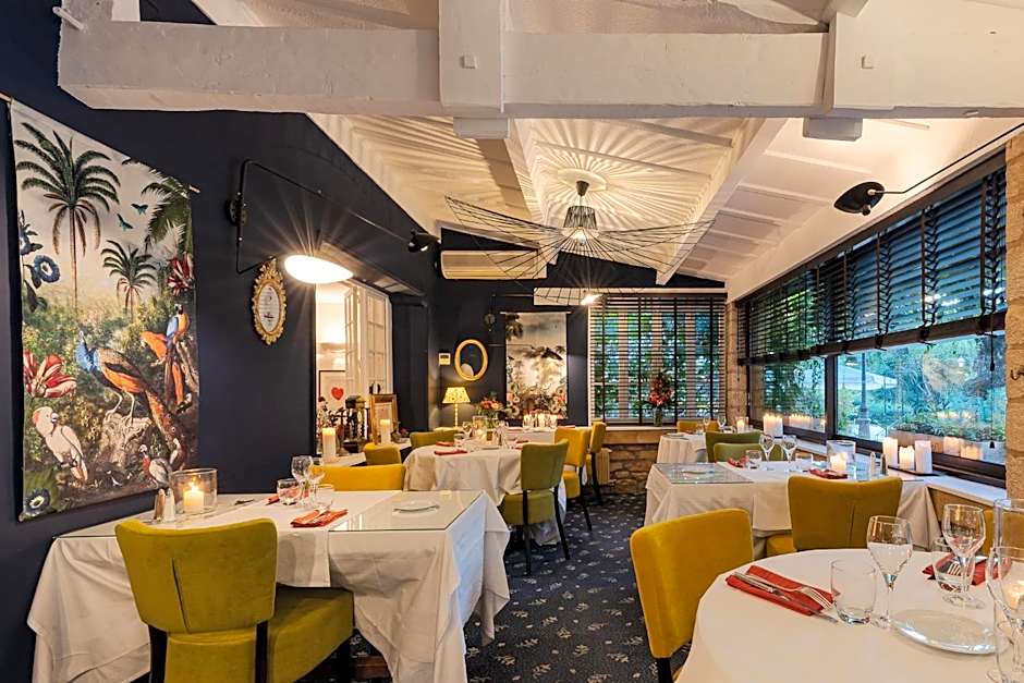 Hostellerie du Passeur - Hotel & Restaurant - Climatisation et Piscine chauffee