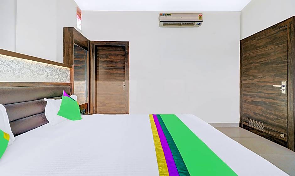 Itsy Hotels Anjali Mahal, 500 Mtrs From Mathura Railway Station