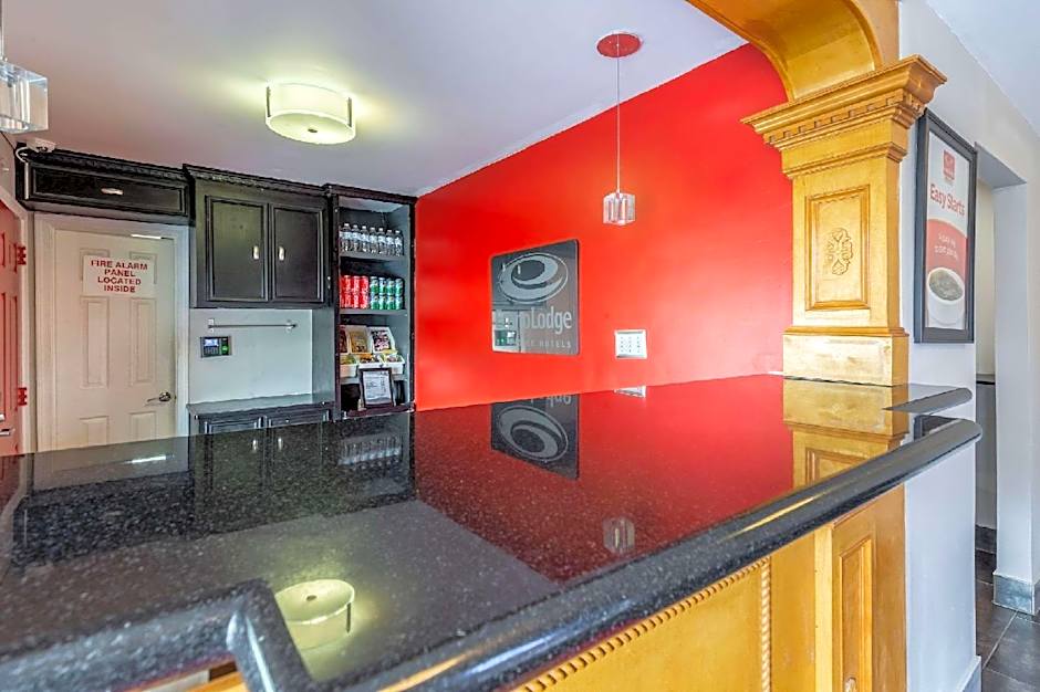 Econo Lodge - near Houston Medical Center-NRG Park