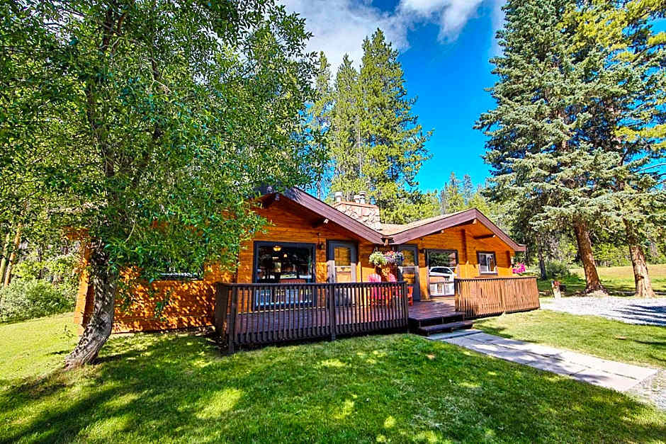 Castle Mountain Chalets