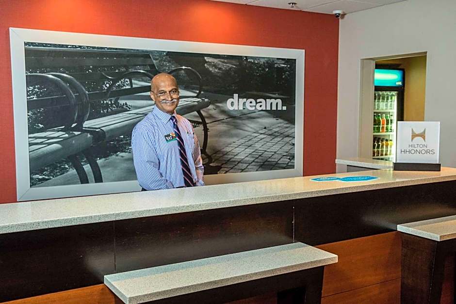 Hampton Inn By Hilton & Suites Tilton