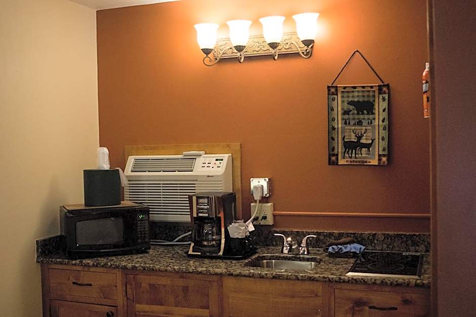 Silver Moon Inn