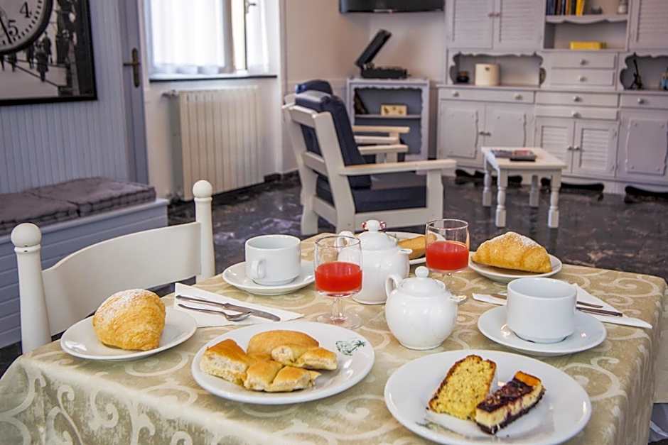 Hotel Costa Azzurra -Free Parking - Easy Stay -Spotorno