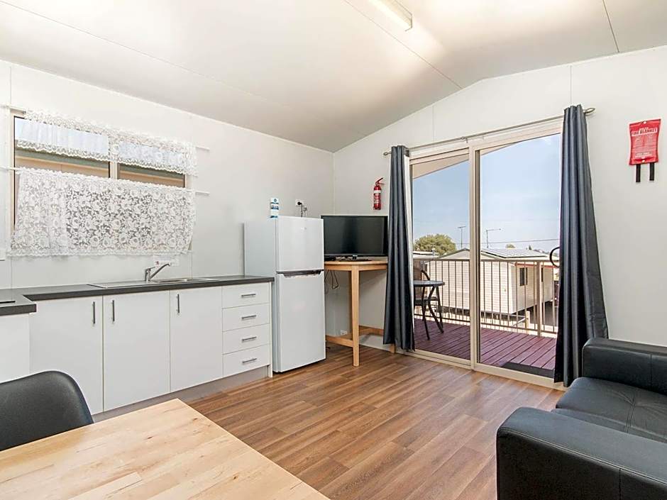 Twin Waters Caravan Park