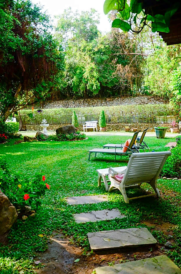 Banyan House Samui Bed & Breakfast (Adults only)