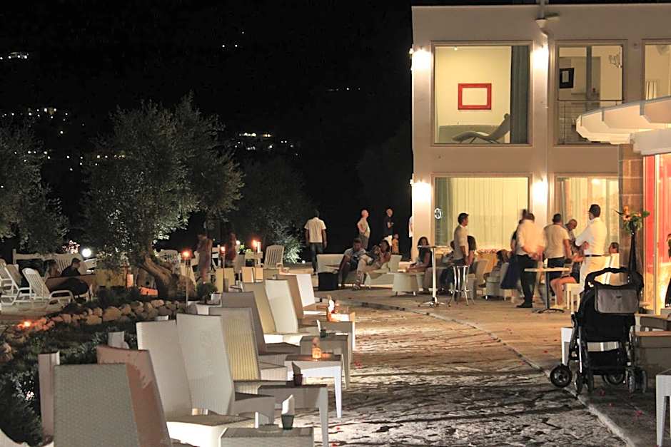 Max Luxury Suite - Servizio Spiaggia Inclusa