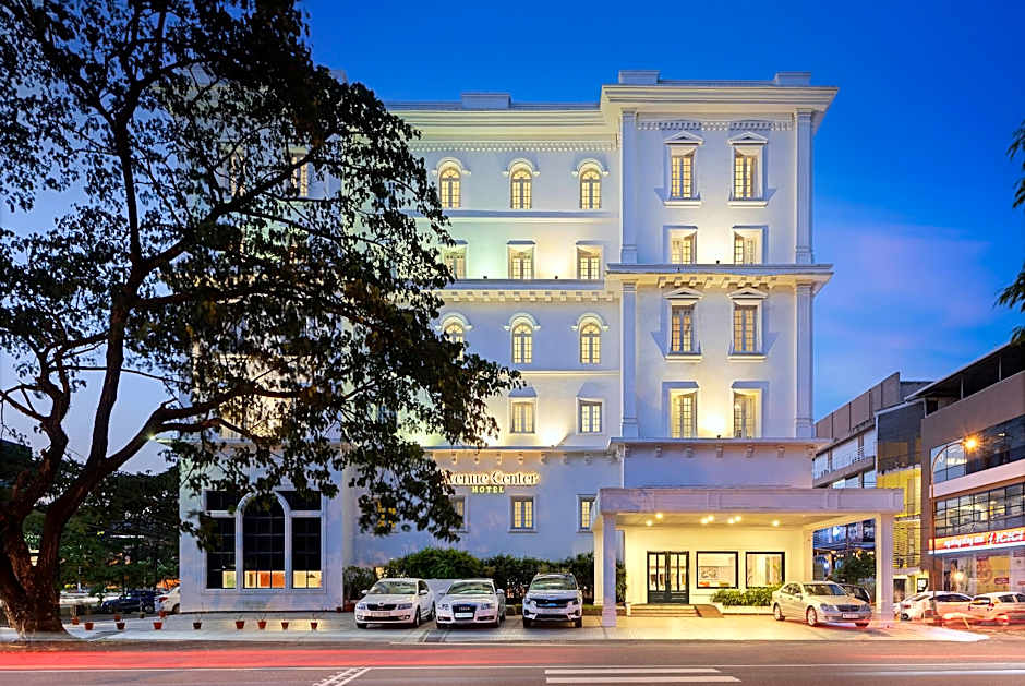 The Avenue Center Hotel