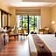 Devon Hotel