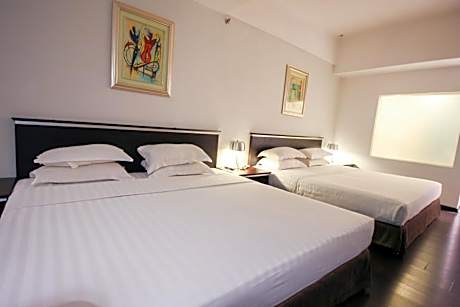 Family triple room