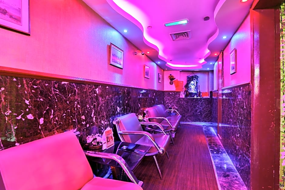 SUN AND SANDS DOWNTOWN HOTEL