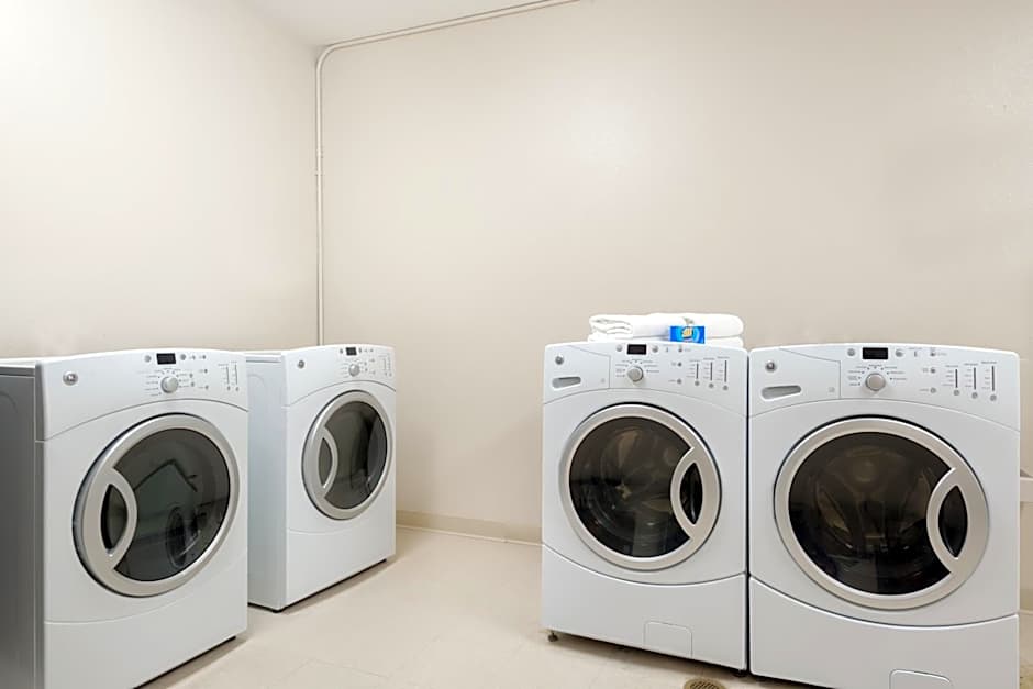 Baymont by Wyndham Denver International Airport