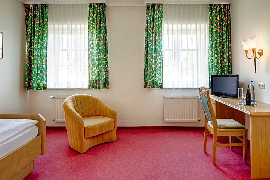 Altstadt- und Businesshotel Pfaubräu - Brauereigasthof - Frühstücksbuffet - kostenfreie Radgarage - Hunde willkommen