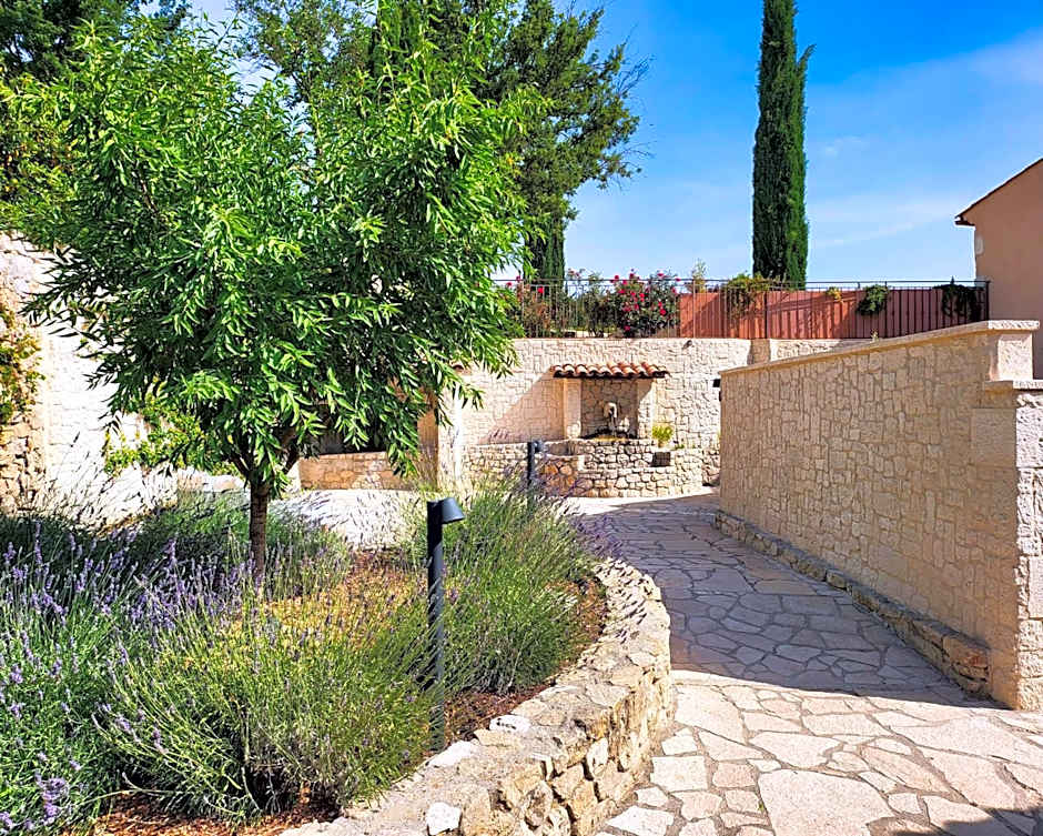 Domaine Ribiera, Hotel 5 Etoiles, SPA & Golf - Forcalquier