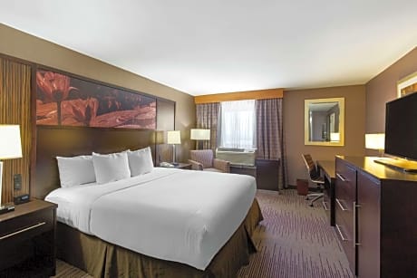 Executive King Room - Non-Smoking