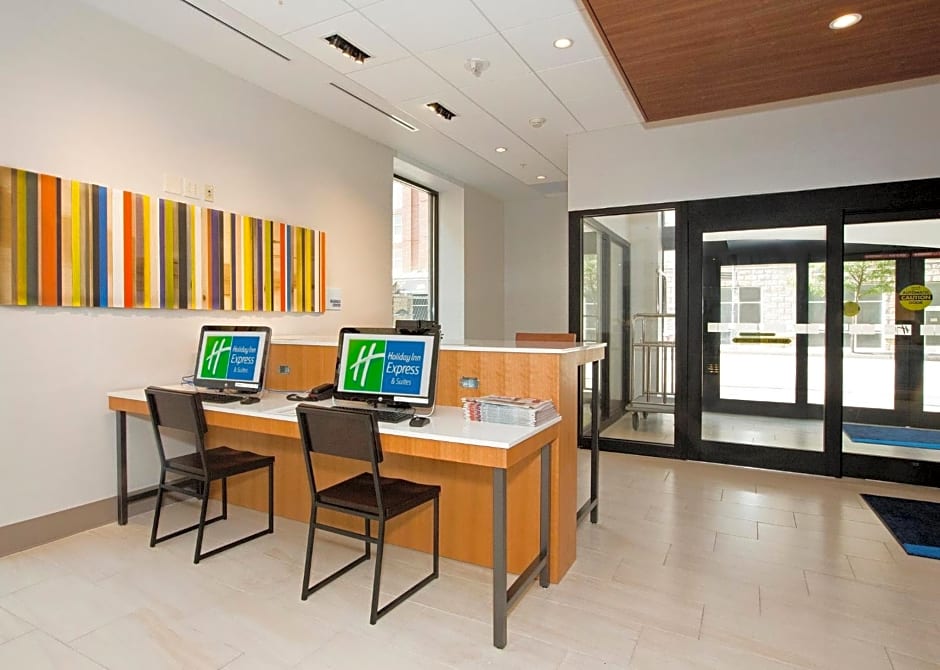 Holiday Inn Express & Suites Pittsburgh North Shore By IHG