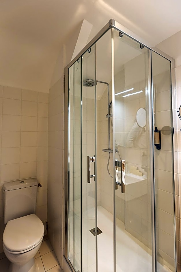 Logis Hôtel & Restaurant Le Vert Bocage