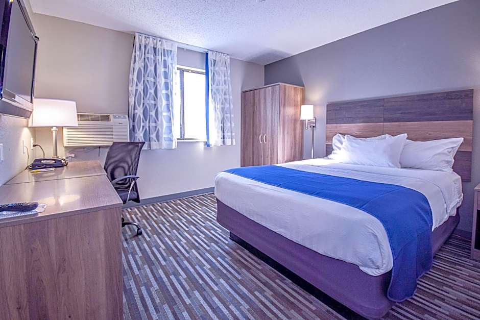 Days Inn & Suites by Wyndham Wisconsin Dells
