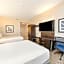 Holiday Inn Express - Delafield By IHG