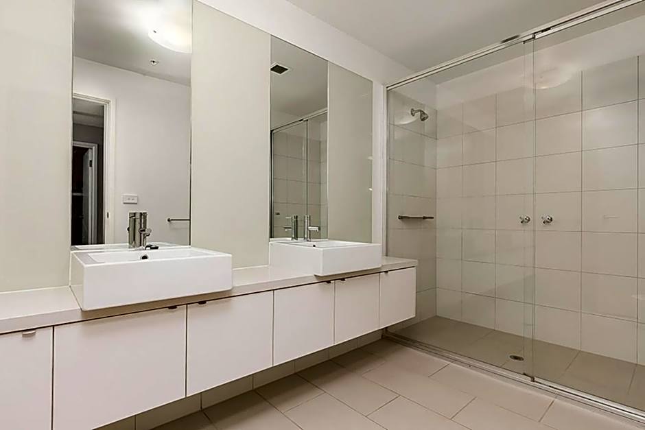 Waterfront Melbourne Apartments
