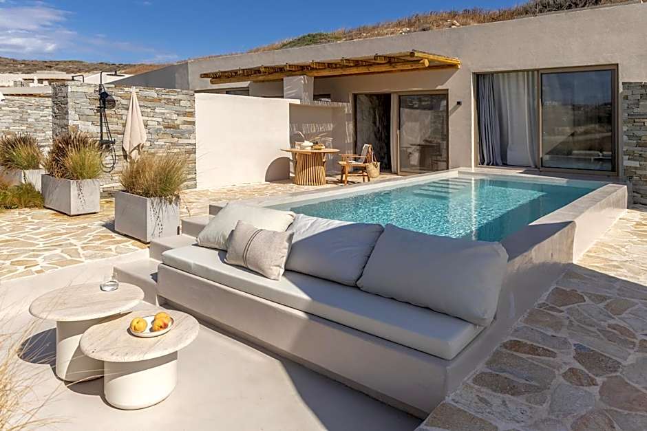 Solus Suites Milos