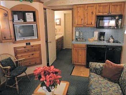 GetAways at Olympic Village Inn