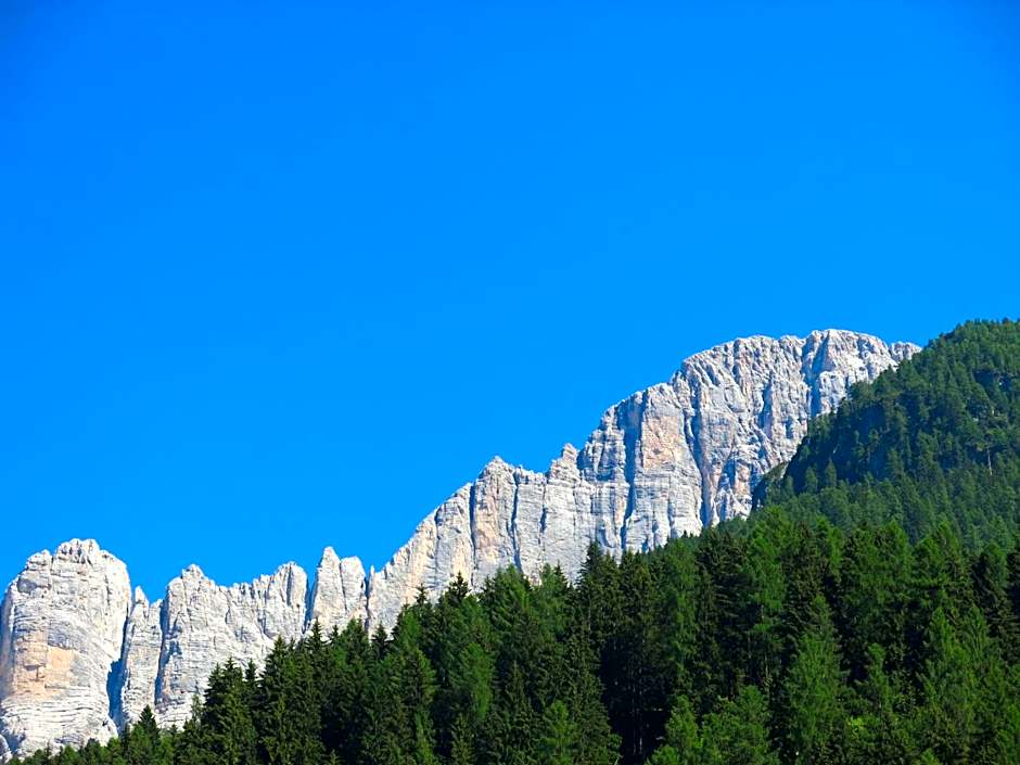 Digonera Historic Hotel B&B