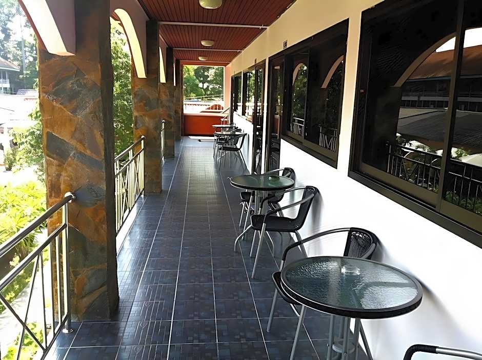 Lotus Friendly Hotel